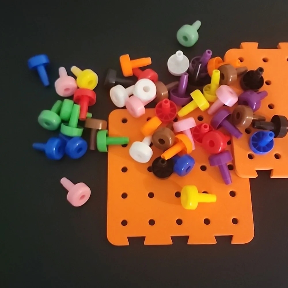 Gleeporte Peg Game